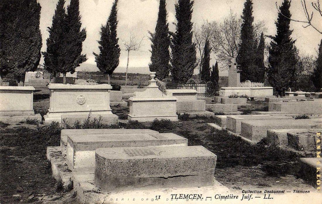 Tlemcen- Cimetiere Juif 01.jpg